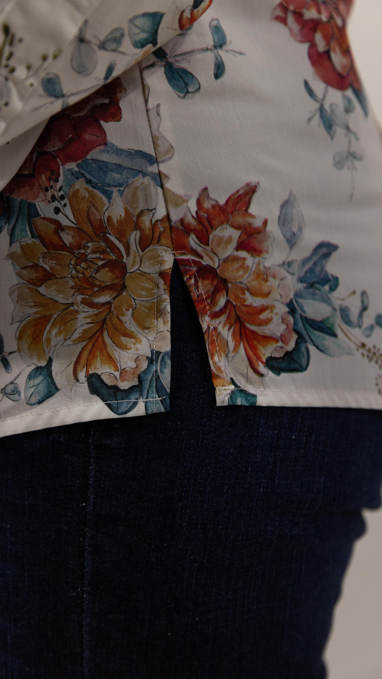 Evelyn - Long Sleeve Collared Shirt WITH Ruffles